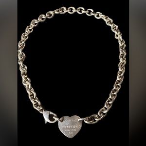 Return to Tiffany’s Heart Tag Chain Link Choker